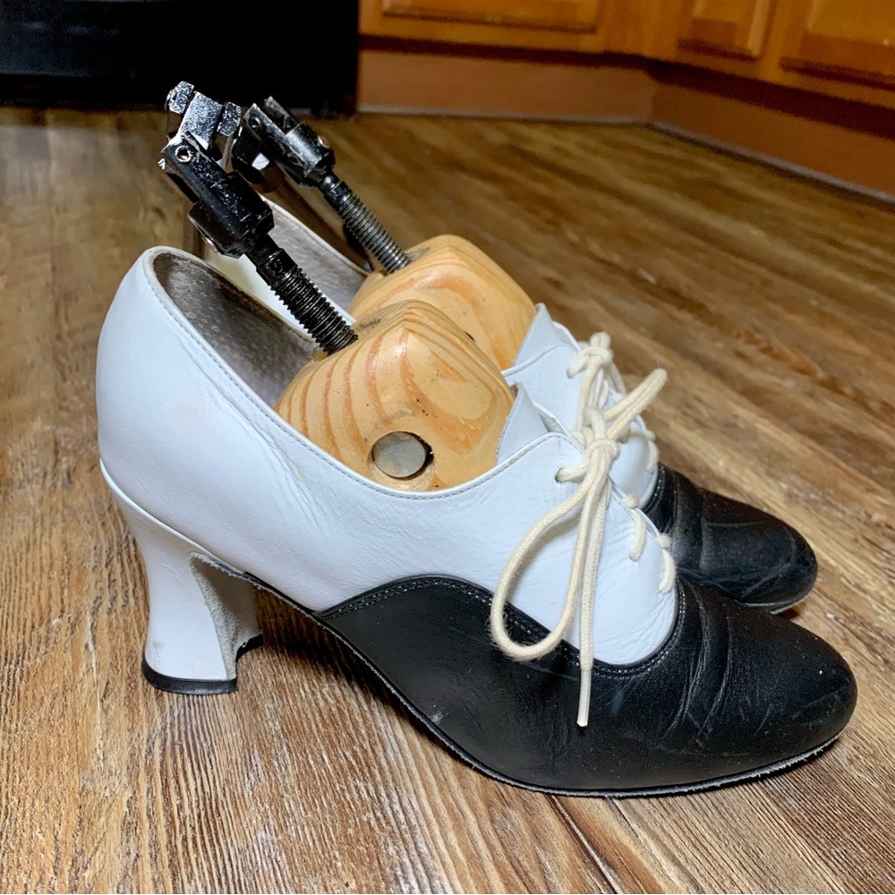 VINTAGE- Genuine Leather Women's Shoes